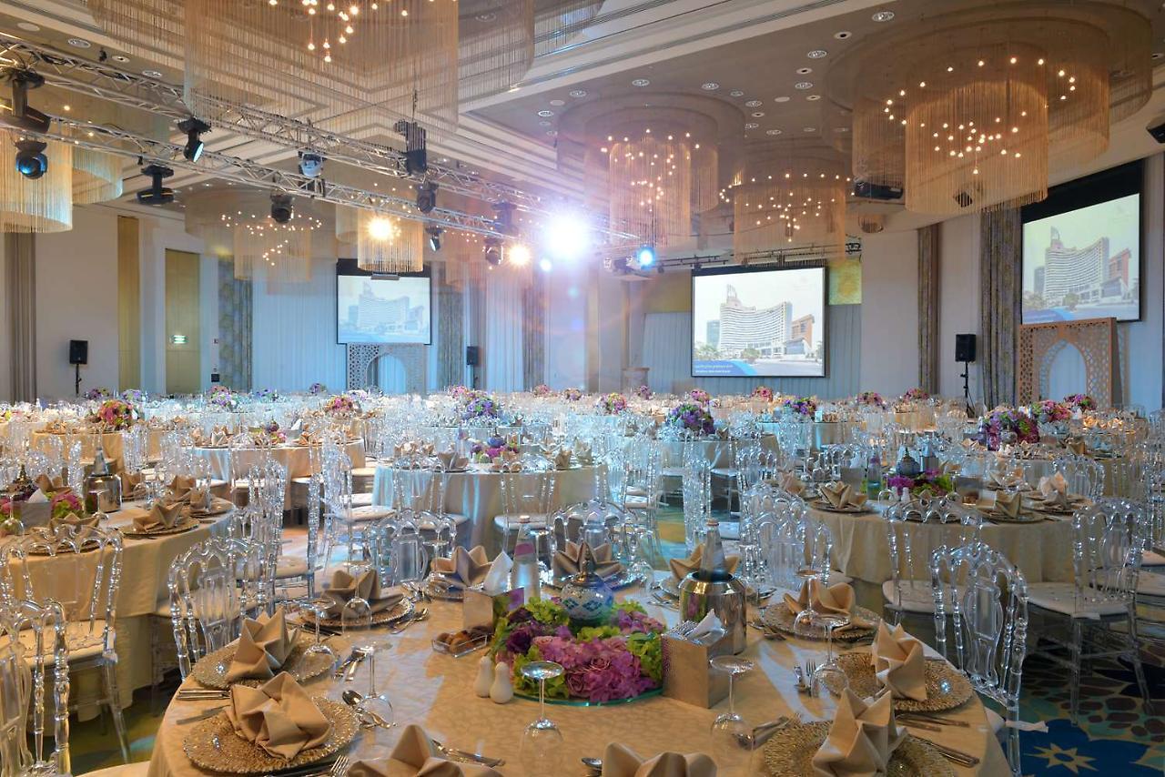 Symphony Style Hotel Kuwait Salmiya Exterior foto The 2012 Gala Dinner